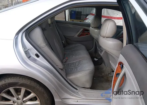 2010 Toyota Camry Xle V6 z USA, uszkodzony, nr VIN 4T1BK3EK4AU113549